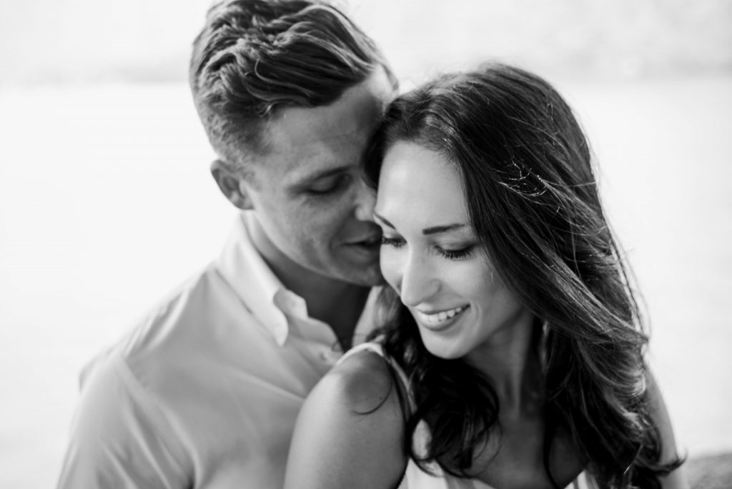 Proposal on Lake Como; Proposal in Como Lake;